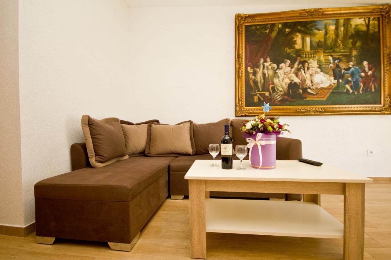 Apartmani Vukcevic Bar Ngoại thất bức ảnh
