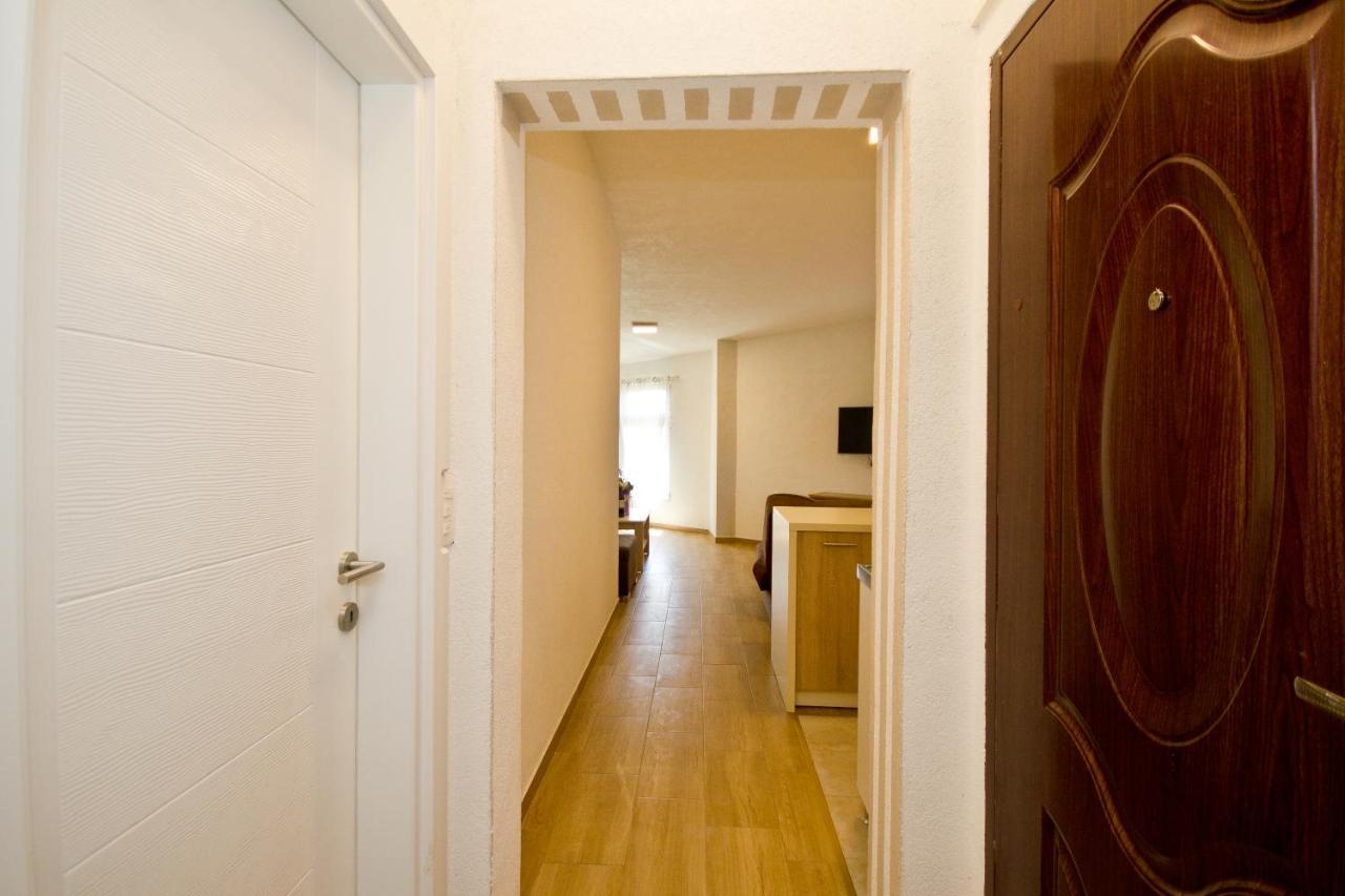 Apartmani Vukcevic Bar Ngoại thất bức ảnh