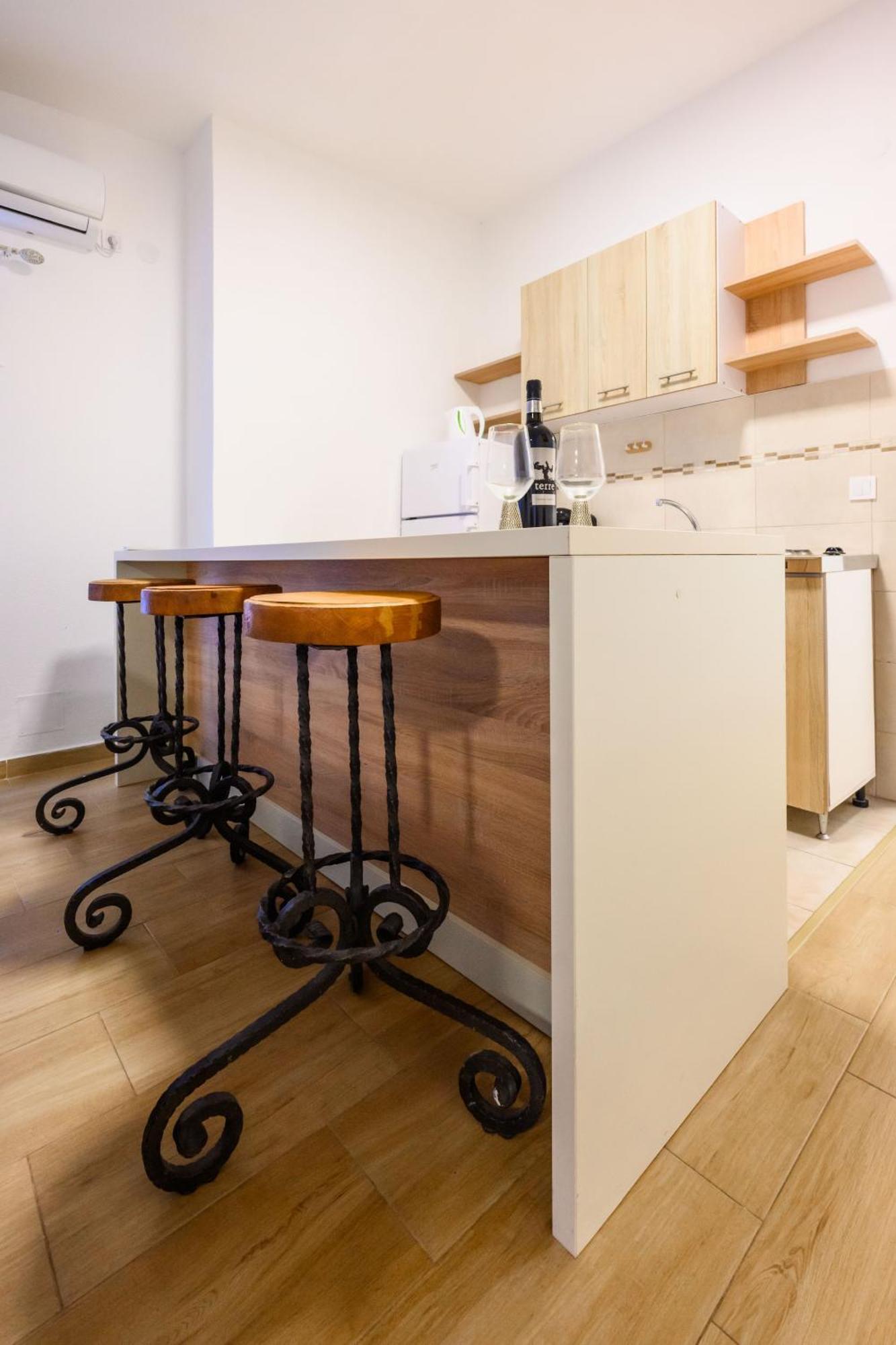 Apartmani Vukcevic Bar Ngoại thất bức ảnh