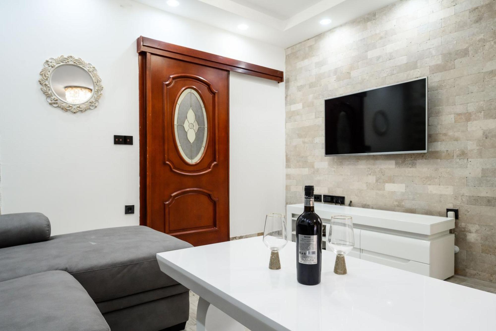 Apartmani Vukcevic Bar Ngoại thất bức ảnh